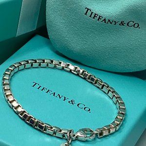 Tiffany & Co. Venetian Sterling Silver Box Link Chain Silver Bracelet 7.5